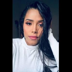 Meet your Posher, Anika